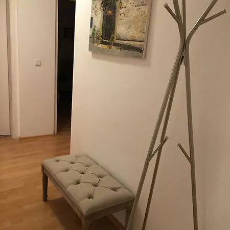 Apartment Wilhelmshoeher Allee